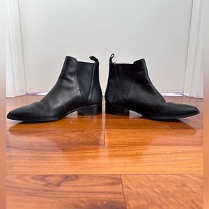 & other stories Pointed toe Chelsea boots